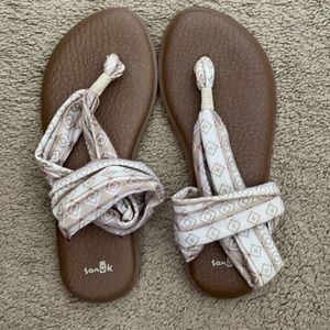 ✨NWOT Size 8 Sanuk Yoga Mat Sandals✨